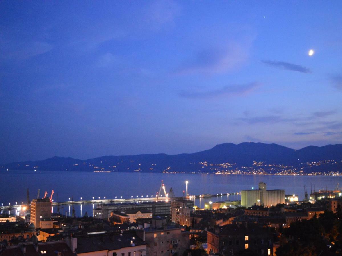 Sentona Apartment Rijeka Extérieur photo
